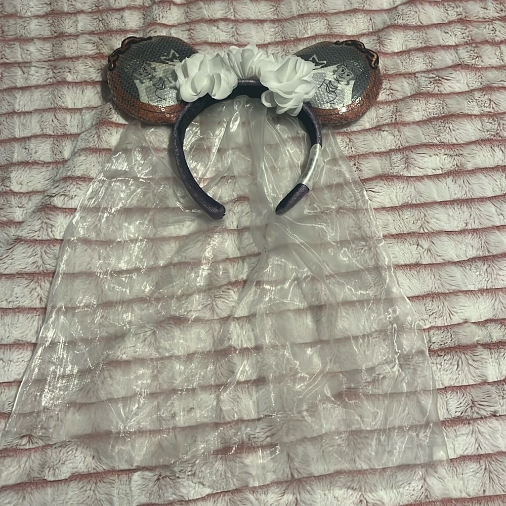 Disney Parks Haunted Mansion bride ears